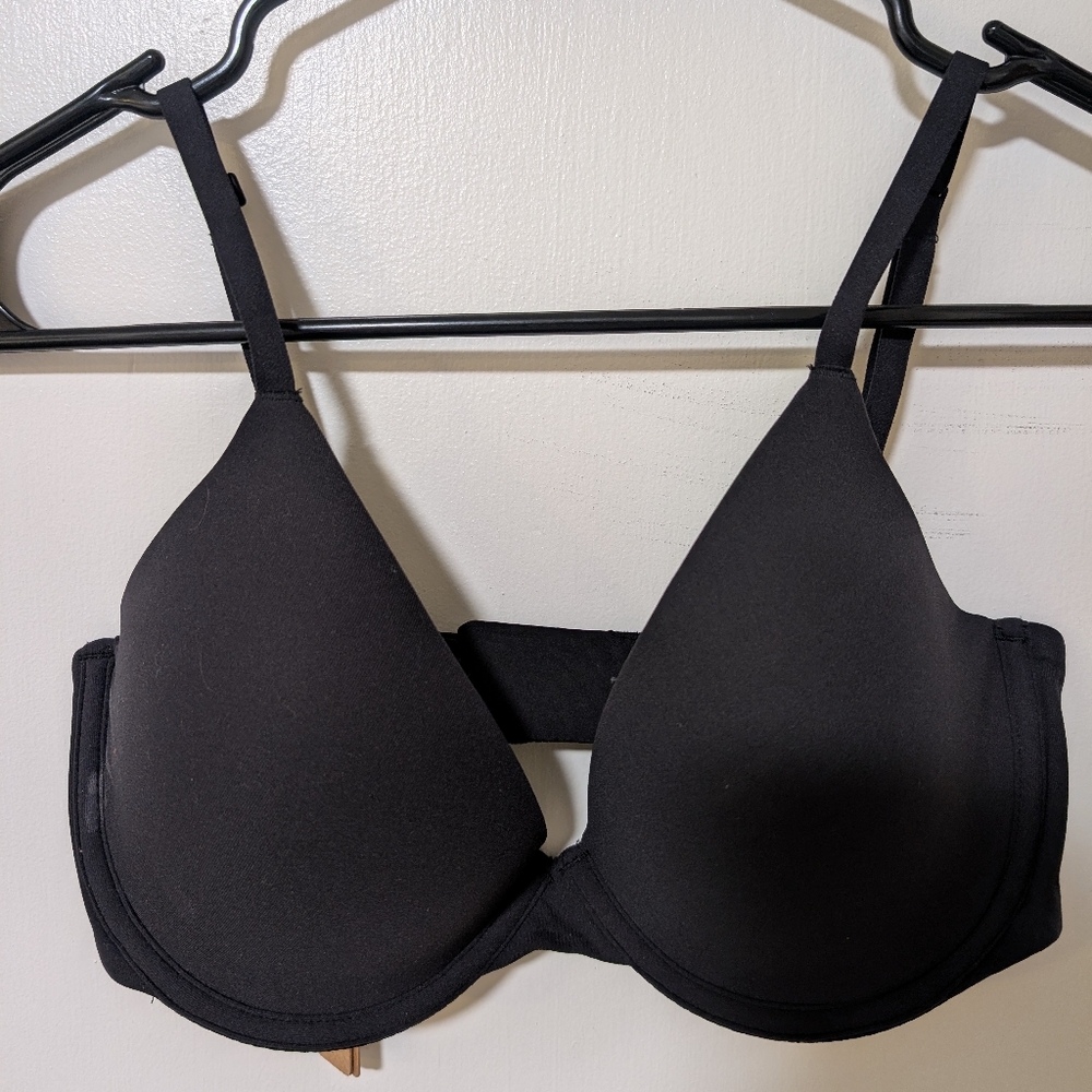 Skims Fits Everybody T-shirt Bra In Onyx